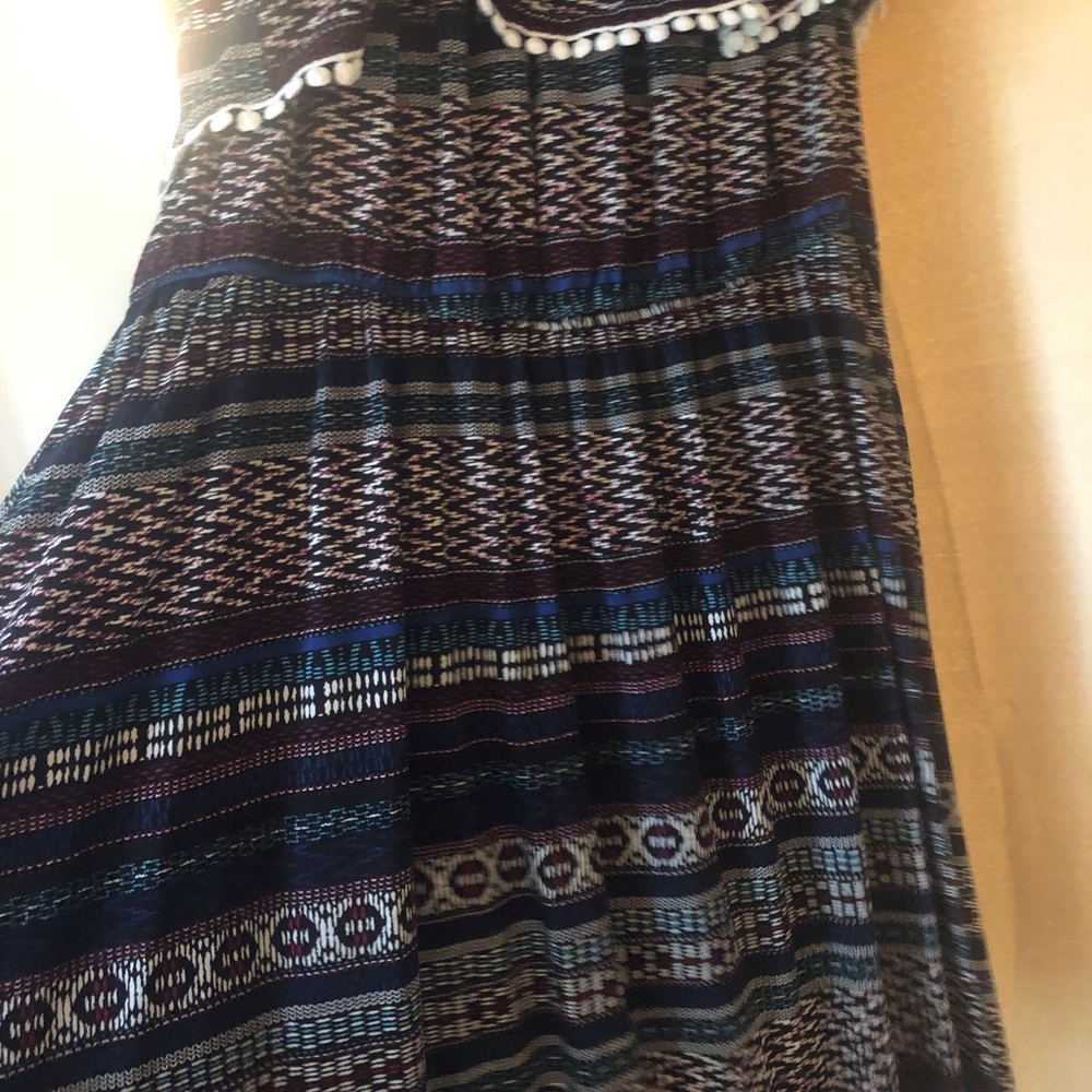 Off Should Dress - Picture 4 of 5